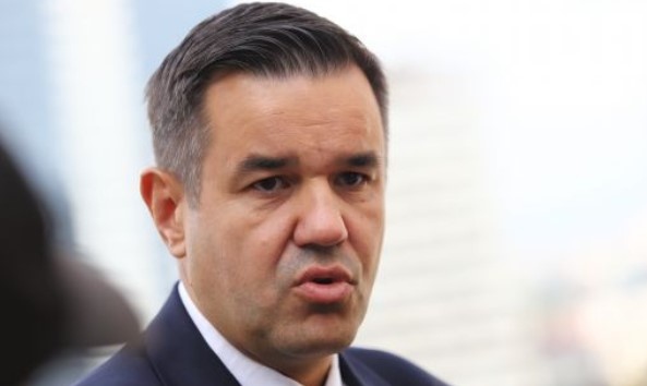 Министърът на икономиката Никола Стоянов потвърди че дългосрочно България се